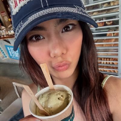 jovanlim08's profile picture. bini stan🌸
and I'm boy. im a youngest blooms.
