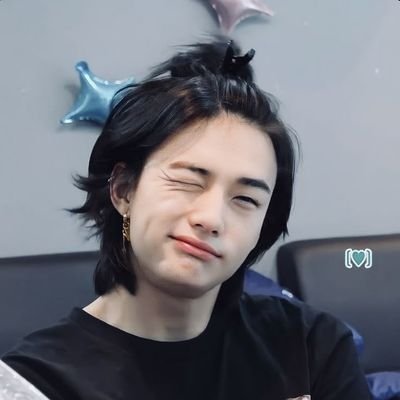 (oi aqui é a central de kpop notícias de kpop e etc n só kpop assuntos de youtubers também)