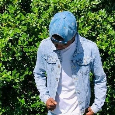 Zim Raggae and Dancehall Artist //// Song Writer ////Advertiser //// Content Creator////
🎚️Winky D🎙️🎙️🎙️🎙️Vybz Kartel🎵🎵Masicka🎶🎶
🎻🎻Popcaan 🎧🎧