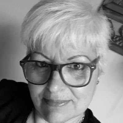 MIELTEN's profile picture. Carpintera, maestra de a ratos, abuela tiempo completo. La K la saqué de mi abecedario.