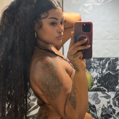 BaePesos's profile picture. 💦💋 IG: Thee_GabbyBae ☁️💕 Amazon Fantasy 🌴🫦 💕💦🫧 Click on my Link ⬇️⬇️⬇️