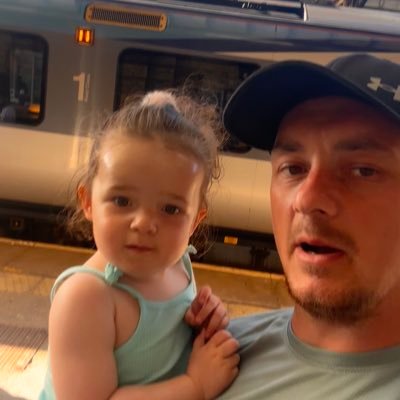 Father to my beautiful daughter ❤️
Landscape gardener ⚒️🧱