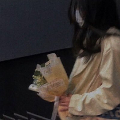 dKeNXl8J2NbMSz's profile picture. 