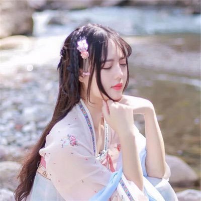 8w964Uw3n0ZcV0's profile picture. 