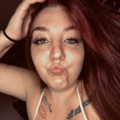 Your favorite thick 26 year old milf🤪| Here to make all your fantasy come to life🫣| Ask for my menu😈| 18+ only‼️