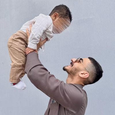 غَـارِقـون و أنـتَ المُـنـقِـذ يا صَـاحِـب الـزَمـان🖤 .