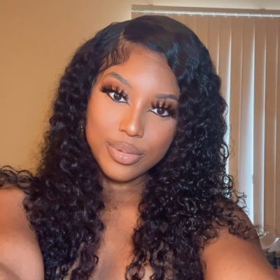 IG:Nicolecous TikTok:Nicolethegreat28 #VcuFashion Alumna