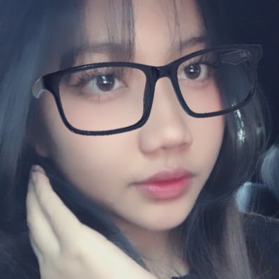 dumporgdumb's profile picture. #ea 👀🧏🏻‍♀️🙋🏻‍♀️