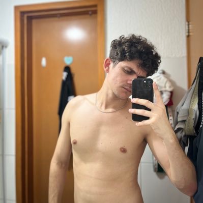 gosto de taylor swift e jogos vorazes e piadas bestas