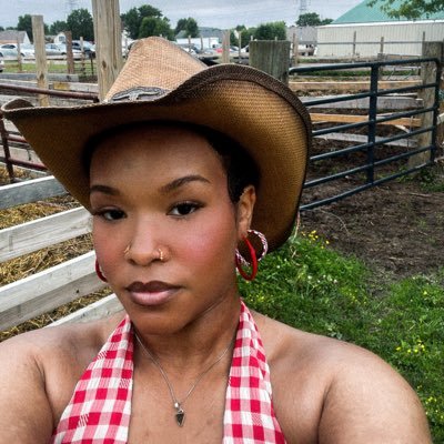23| Indy|Bama| Random , Ranting and renovating myself