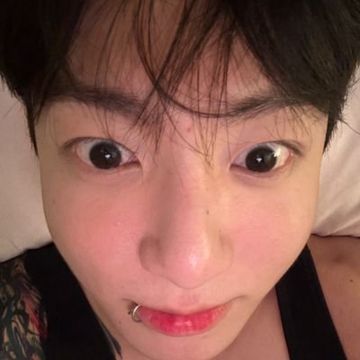 cupkooki's profile picture. i fw jungkook's nose heavy