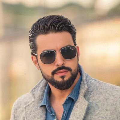 وَلَعَلَّ مَا يُنْجِيكَ هِيَ تِلْكَ الخَوَاطِرُ الَّتِي جَبَرْتَهَا يَوْماً وَمَضَيْتَ، لَكِنَّ أَجْرَهَا عِنْدَ اللهِ بَاقٍ لَمْ يَزُلْ