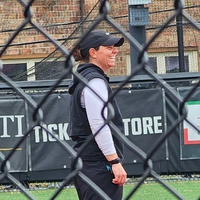 @RamblersSB Softball Assistant Coach | NIU Huskie Alum ‘18 |
