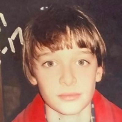 uɐɟ opoʇ ɐʎnoʇ Profile