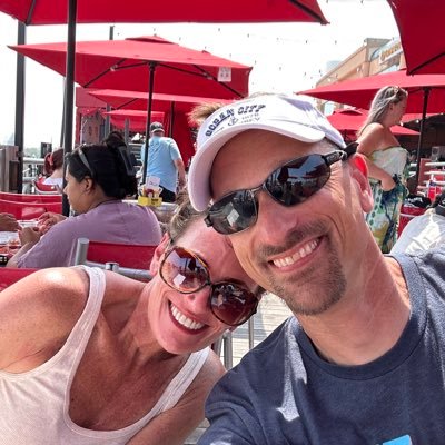 A Philly sports fan, a lover of the Florida Keys, and a writer with a passion for palm trees