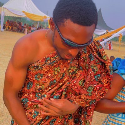 Positive vibes only ⚡️Digital Enterprenuer & Brand influncer. Trendsetter https://t.co/rmZTNaXz9D’s Top 20 most follow 💙💙hello.