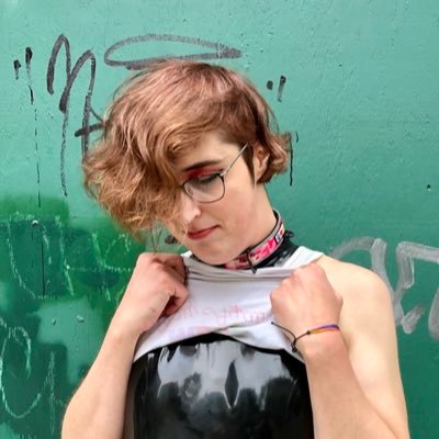 they/it/she || borderline latex fagdog || im gay and so are u :3 || 18+