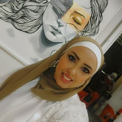 🌹صلوا على من بكى شوقًـــا لرؤيتنا 🌹
لو في يوم فتحت حسابي أوصيك بالمحافظة على الصلاة ❤️
برج القوس 🏹