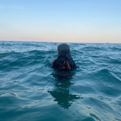 poodoone's profile picture. آخر بِدَمَد صبحِ امید از شب من.