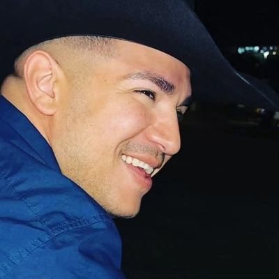 rmandoxyz's profile picture. 