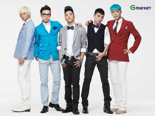 Big Bang is:
G-Dragon
T.O.P.
Taeyang
Daesung
Seung-ri
☆Frequently visit BigBang for all the latest! http://t.co/XyO5pmDZRM