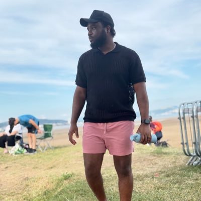 Harrynzey1's profile picture. Whatever you do, do it with great enthusiasm. An Arsenal fan....#Teamdavido #Number 1 dealer of all sport jerseys😎 &men wears @Arsenal..#obidient. #30BG