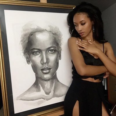 Each of my paintings is infused with my soul and heart,reflecting deep emotions and experiences.I hope my art touches people's hearts and brings them joy🎭🎨🖼️