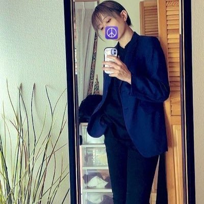 ボイトレ垢(たまに美容系)というかこれがメイン。両声類の見習いLv4、V系の音楽が好きです。地声の通常音はLowG#、最高音はhiC。承認欲求を満たすための女装垢(のつもり)はコチラ→ @bokuno_ai_san