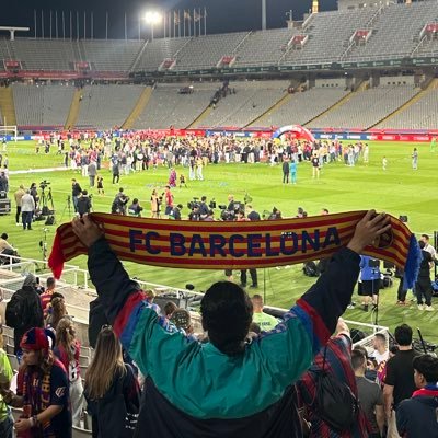 UchihaV_'s profile picture. Welcome back stalker... || #abdu || #Team7 || #Coldplay || #QUMED38 || #Barca || #AOT || #Radio || #GYM