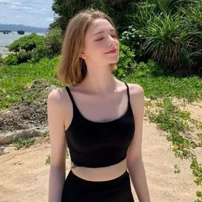 MxP1SOT3ujkAmL2's profile picture. 