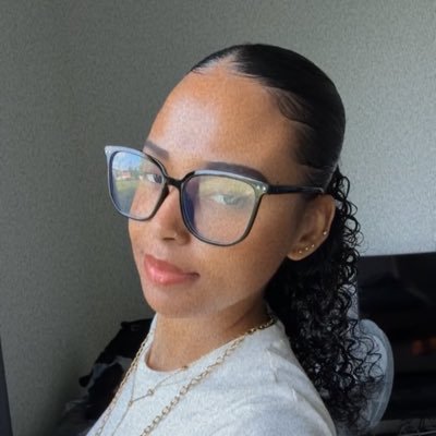Présidente du Fc WotéKilotSiYo. Créatrice de Pouléintim.