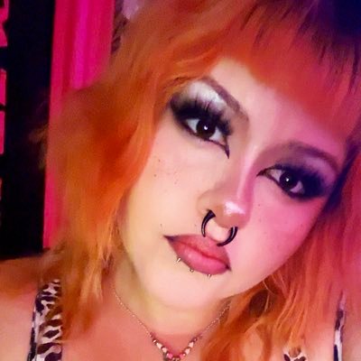 AmyXEmo198367's profile picture. 
