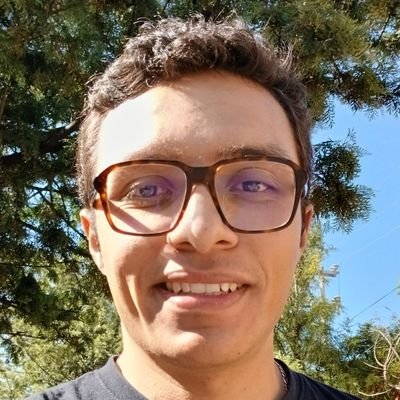 soyeduardolvera's profile picture. playing the game
