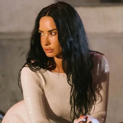 Sua primeira e maior fonte sobre Demi Lovato em Minas Gerais e no mundo | Siga também a conta secundária do LMG - @lmg_media | Fan Account.