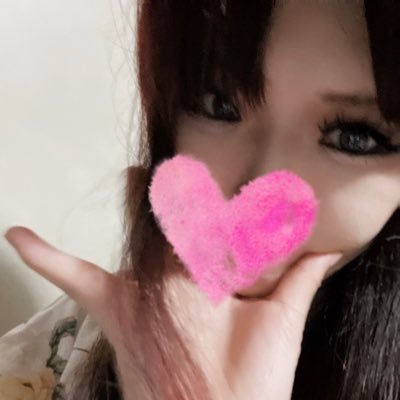 旭川のV系BAR、V ROCK BAR斬龍🐉の新人店員です🐰出勤は不定期です🍻 V系のライブよく行きます。アイドル界隈も多少分かります!