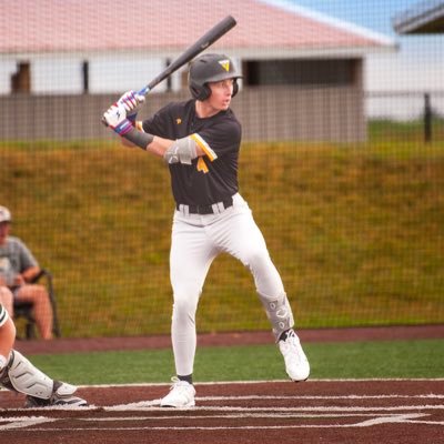 BradenLaw_09's profile picture. |3B, 1B, C| Kasson(MN)| 2027 grad| 6’0” 180lbs| GPA 3.6| bubba809@icloud.com| (507)-601-9649