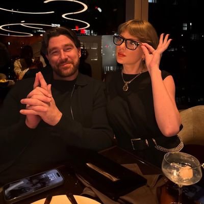 #1 this is me trying and king of my heart stan
MOTHER TAYVIS