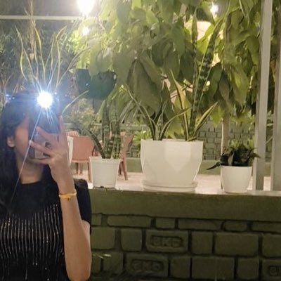 helhelrahell's profile picture. Late night thoughts