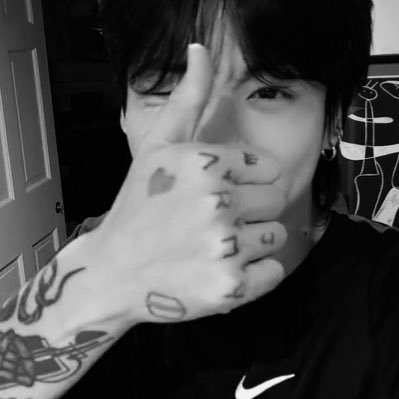 -ˋˏ my heart belongs exclusively to 𝑱𝒆𝒐𝒏 𝑱𝒖𝒏𝒈𝒌𝒐𝒐𝒌. Only him, forever him! ˎˊ- ❥ ❥ — 𝑩𝑻𝑺 𝑝𝑎𝑣𝑒𝑑 𝑡𝘩𝑒 𝑤𝑎𝑦 —