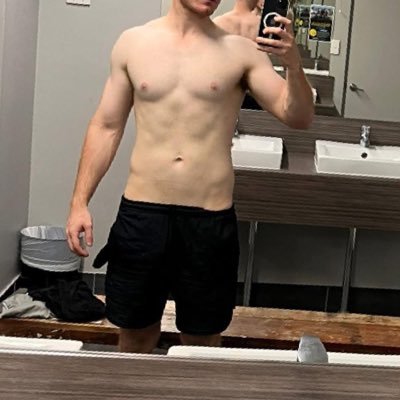 Youknow200025's profile picture. 