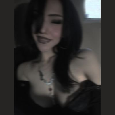 Damnnymph_'s profile picture. ¡Hola! ¡Kaixo! ✨
Whatever satisfies the soul is truth.  W. Whitman 📖
Vampiresa 🩸