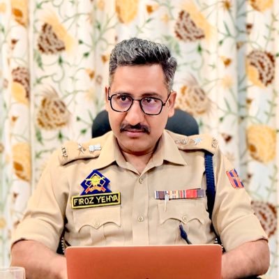 Former Assistant Professor of Economics @ KU & briefly @ SMVDU Katra- Now SP @jmukmrpolice Int:Research,Cyber Forensics & Disaster Management.