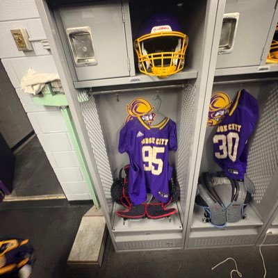 |Dodge City FB| (DL) Ht:6”4 280 |email:jahicurtis@gmail.com |#2153032510 |NCAA ID #2408387801|