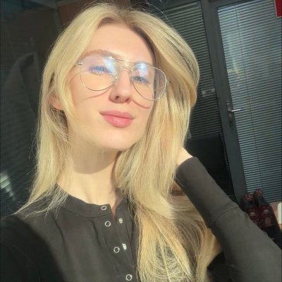 Isadora3242's profile picture. Savoring life’s elegance ✨  Fashion, culture, and refined tastes are my lifestyle 👗