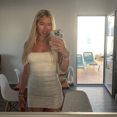 hannah54910214's profile picture. @officialbantams