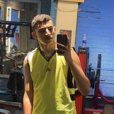 Alhusienmahran's profile picture. اكونت تويتر