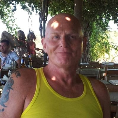 🇬🇧 Widower ,Dad, Papa AOP , Rangers 💙 die hard, Man City🩵 Rock music lover Dislike celebrity anything ,dancing on anything ,soaps, etc ,Love going toGigs ❤️