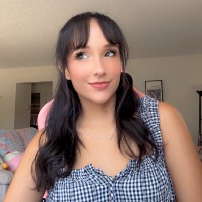 @twitch affiliate 🌙 variety streamer but lots of pew pew games ✨ content creator 🌟 yoshi lover 💫 email: adorabri13@gmail.com
