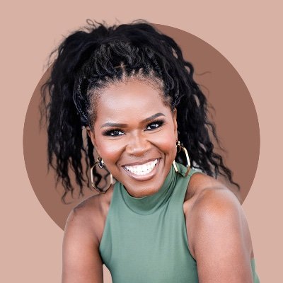 Architect of Wholeness | Author • Coach • Speaker
Helping women rise whole after divorce, heartbreak, loss & spiritual burnout. Reinvention is sacred.
