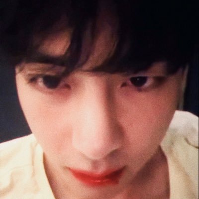tengo los labios de mi novia de portada porque es la mejor y yo la amo me encanta mucho. @kookoxito ☆
